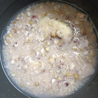 Double Bean, Gorgon Fruit, and Millet Porridge Whole Wheat Steamed Bun Exclusive
