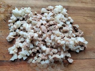 Braised pork and green bean bun filling