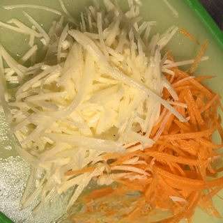 Shredded Potato Omelette Roll