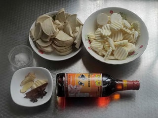 Assorted Dishes with Musty Sauce