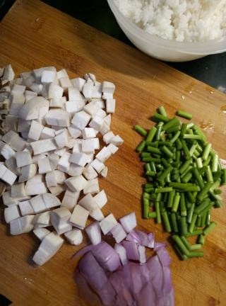 Exclusive Stir-Fried Rice with Seasonal Vegetables