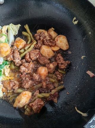 Exclusive Potato, Beef, and Mixed Vegetable Braised Rice