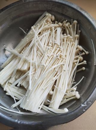 Exclusive Cold Dressed Enoki Mushrooms with Shredded Onion