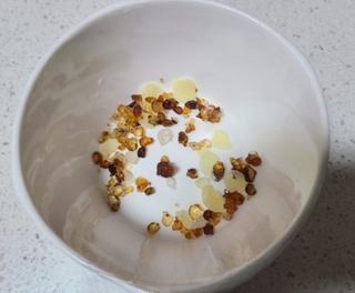 Peach Gum Poached Egg
