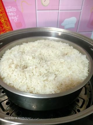 Exclusive Sticky Rice with Lean Pork and Shiitake Mushrooms