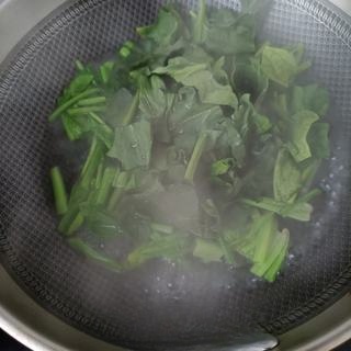 Fried Egg and Luncheon Meat Mixed with Spinach Exclusive