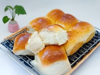 Old-Fashioned Bread Exclusive