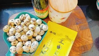 Exclusive Smoked Marinated Quail Eggs