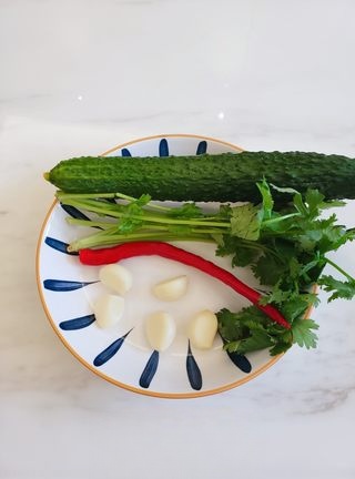 Cucumber Mixed with Mung Bean Noodles