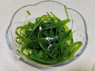 Minced Meat with Shredded Kelp