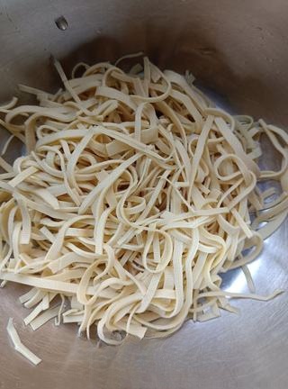 Exclusive Spicy Tossed Bean Curd Skin