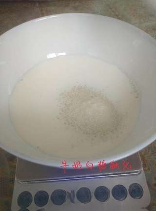 Butter cookies with a strong milky flavor