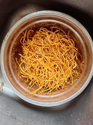 Exclusive Xiaomi Chili Mixed with Cordyceps Flower