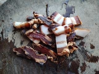 Stir-fried Mochi with Shiitake Mushrooms, Greens, and Eggs
