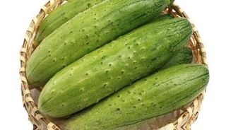Spicy Quick-Pickled Cucumber