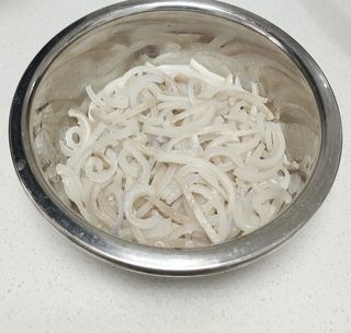 Pig Skin Jelly That Never Gets Tiring to Eat