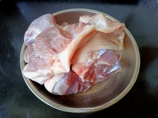 Braised Pork Knuckle