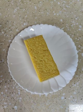 Minced Meat Cooked with Yellow Rice Cake