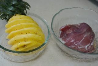 Sweet and sour pork with pineapple