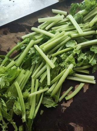 Exclusive Cold Dressed Water Celery