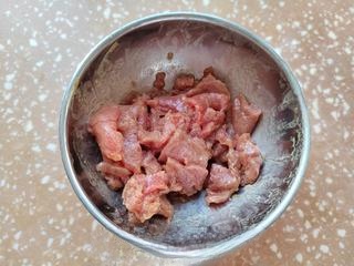Tomato and beef scrambled eggs first release
