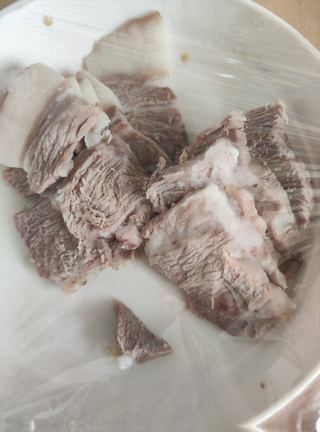 Stir-fried Twice-Cooked Pork with Cilantro and Schizonepeta - Exclusive