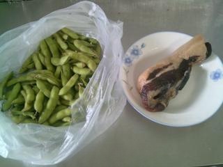 Exclusive Steamed Edamame with Braised Meat