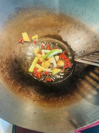 Braised Pomfret in Soy Sauce