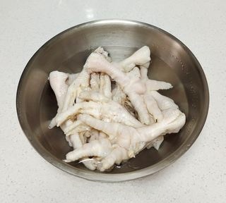 Cold Marinated Chicken Feet