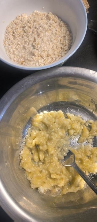 Exclusive Banana Cocoa Oat Cake