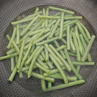 Stir-fried Green Beans with Black Pork
