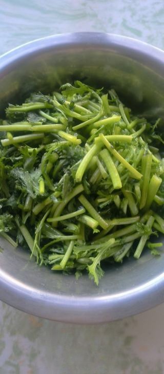 Steamed crown daisy