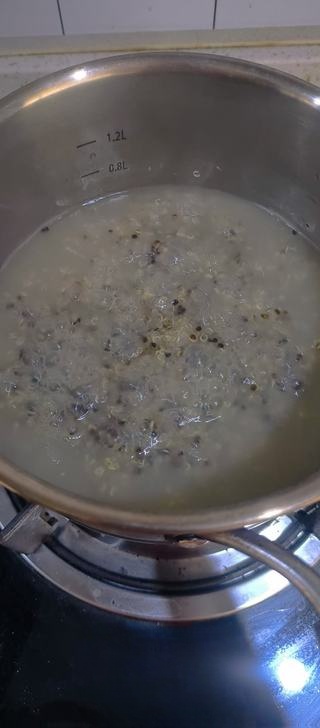 Quinoa Egg Pancake