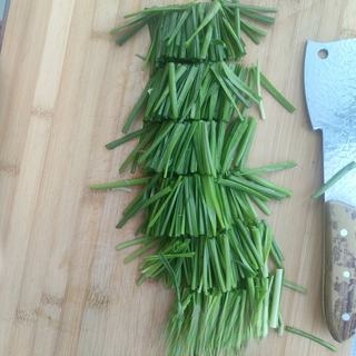 Stir-fried Shredded Potatoes with Chives