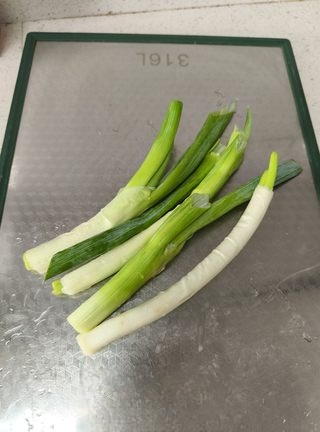 Stir-fried Eggs with Scallions