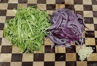 Onion Stir-Fried Cabbage