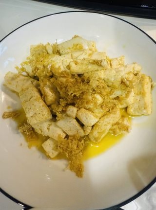 Pan-fried tofu with stir-fried cabbage