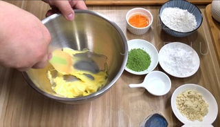Matcha red bean paste butter sandwich, a comforting dessert, one bite is soul-stirring after refrigeration.