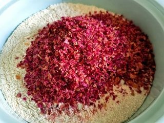 Exclusive Rose Blood Wheat Bun