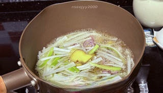 Braised Sea Cucumber with Scallions