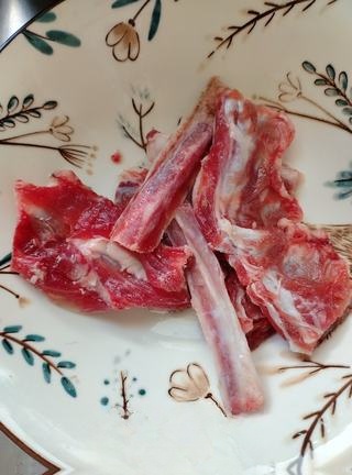 Pork Ribs Stewed with Potatoes and Green Radish