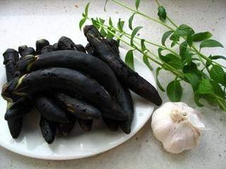 Mint and Garlic Eggplant ----- A Cool Summer Side Dish